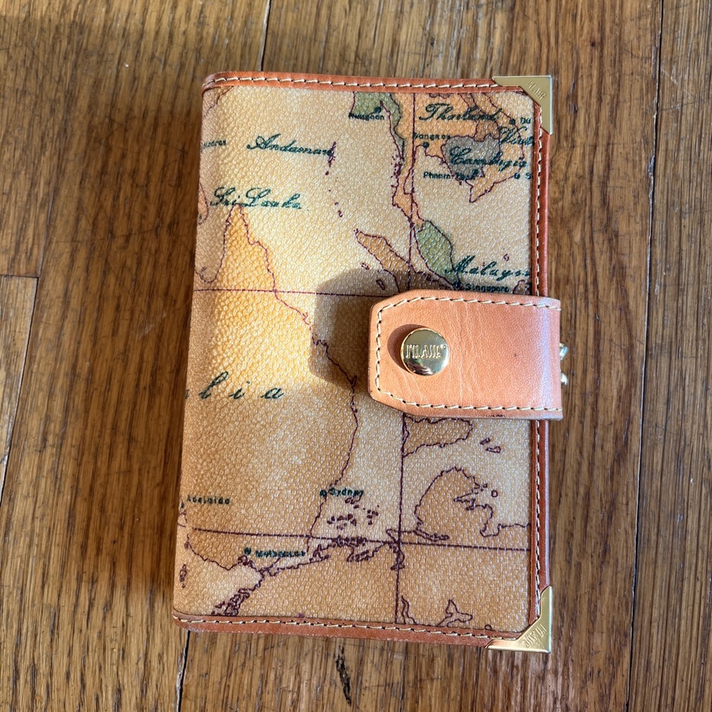 Alviero Martini Brown Map-Print Leather Wallet snap closure & snap change purse